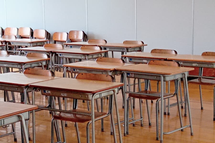 子どもが授業中に立ち歩く原因は教員の力不足?